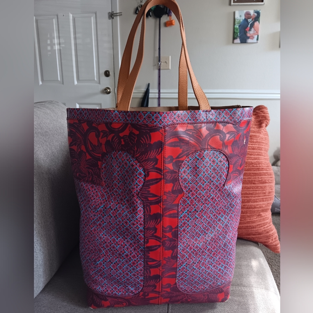 Tory Burch Rare Lrg Floral Paisley Tote GUC - Picture 11 of 12